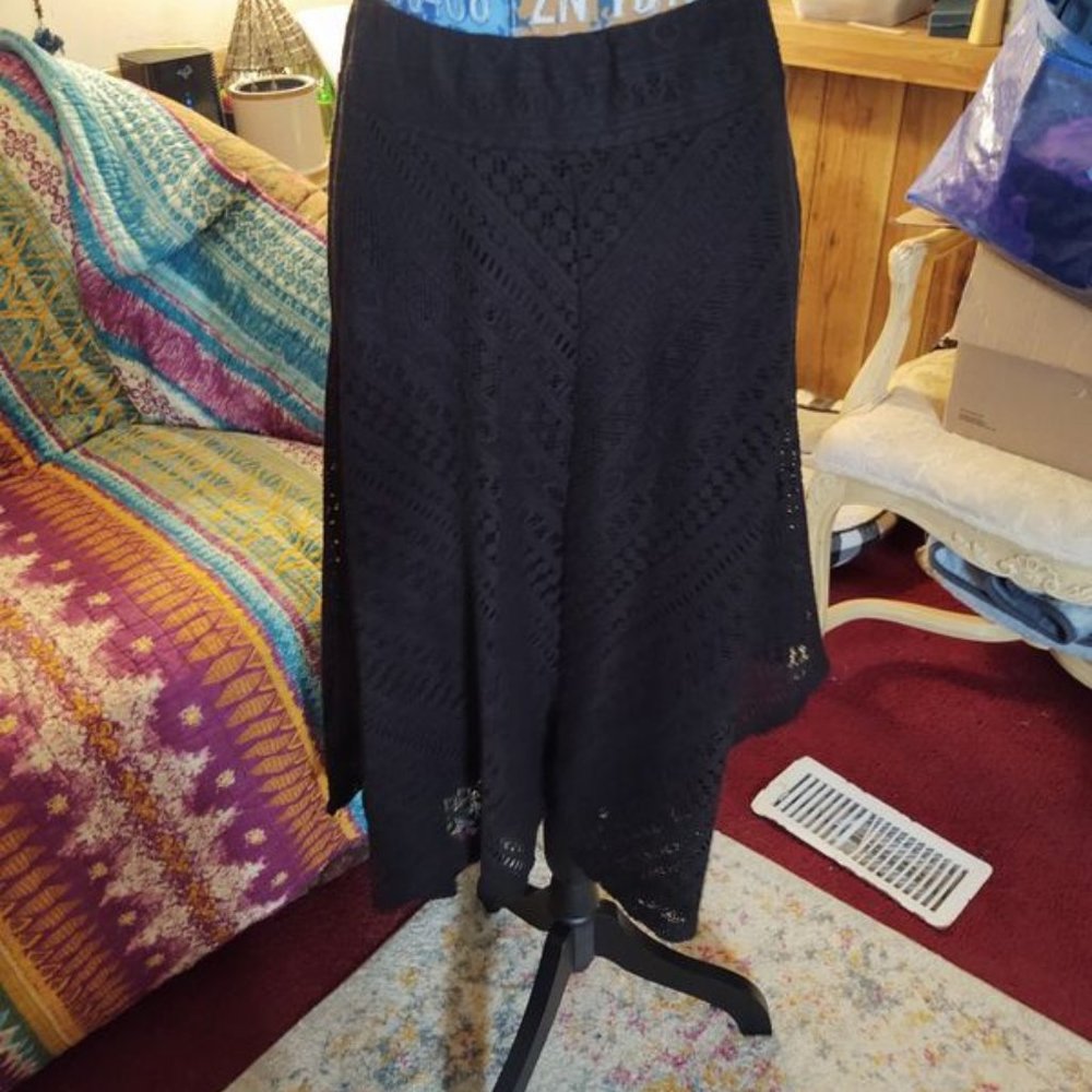 Sz S Black Skirt Midi